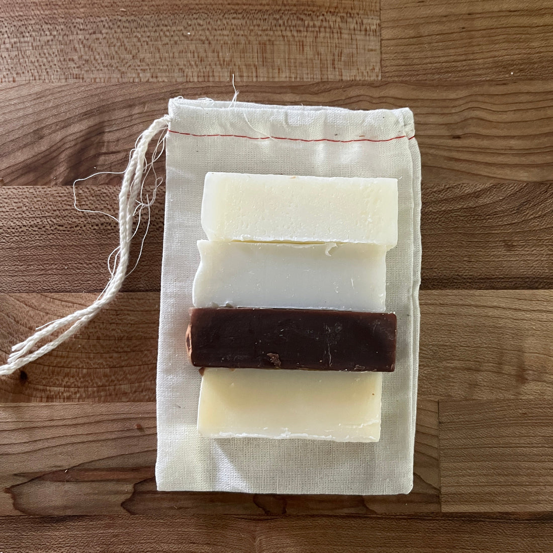 Sapone Artigianale Al Sebo Di Manzo Lola Luxe - 6 Oz (170g) - Non Profumato - Idratante - Foto 3